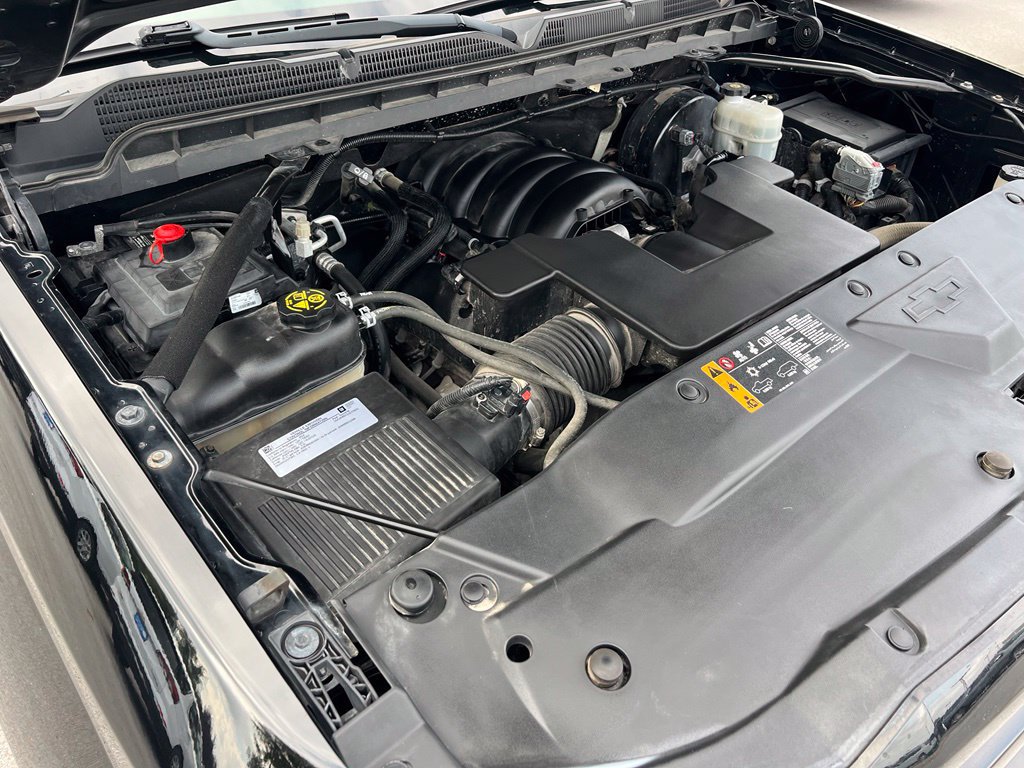 Used 2018 Chevrolet Silverado 1500 LT w/ All Star Edition AWD/4WD image 39