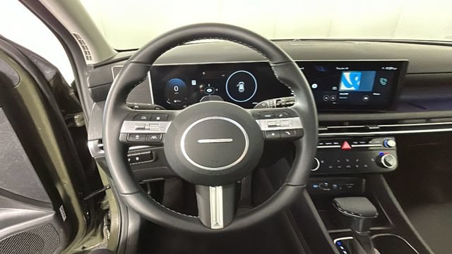 Certified 2025 Hyundai Tucson SEL AWD/4WD image 14