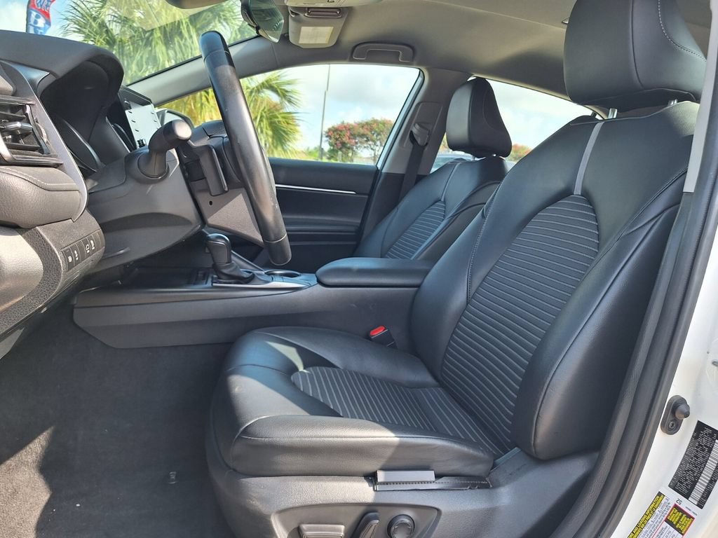 Used 2023 Toyota Camry SE FWD image 21