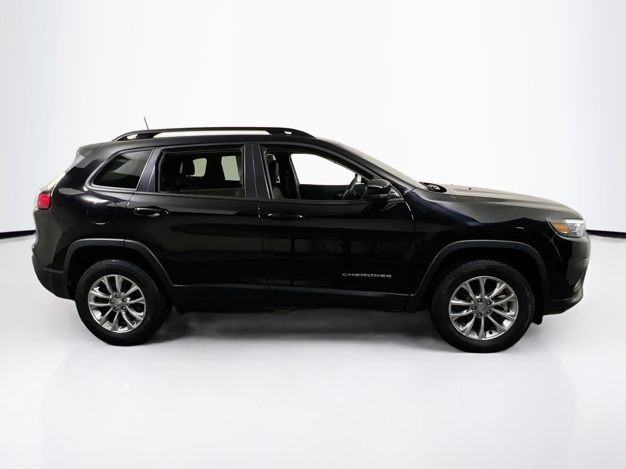 Used 2022 Jeep Cherokee Latitude Lux AWD/4WD image 4