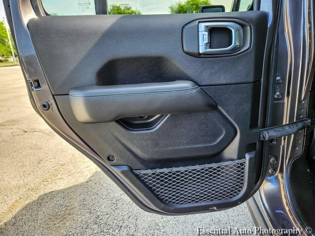 Used 2021 Jeep Wrangler Unlimited Rubicon 4xe w/ Cold Weather Group AWD/4WD image 21