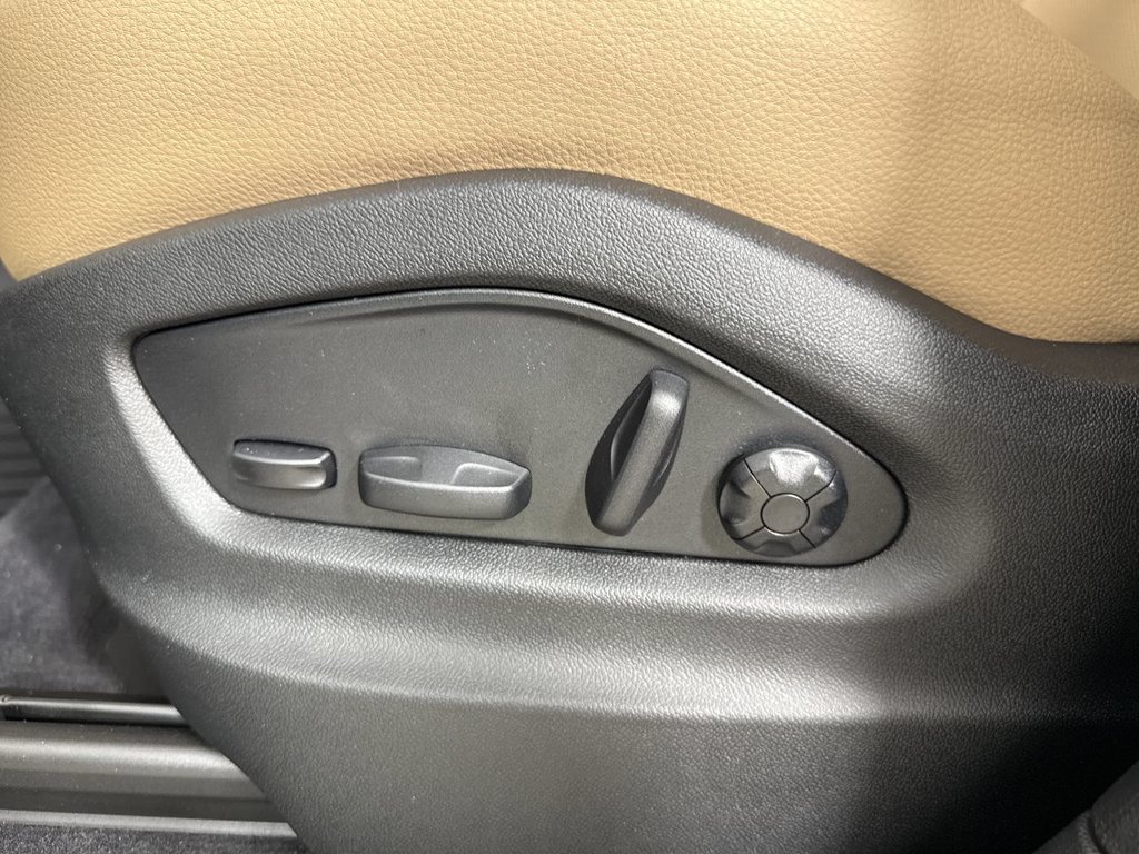 New 2026 Porsche Cayenne AWD/4WD image 38