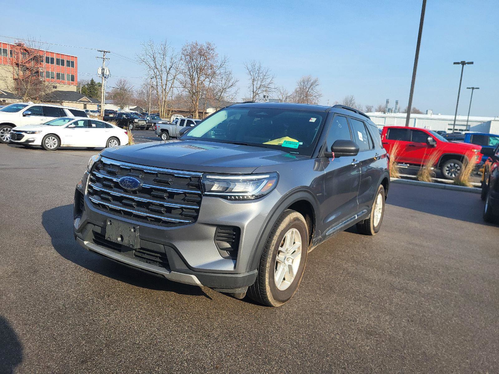 Used 2025 Ford Explorer Active image 7