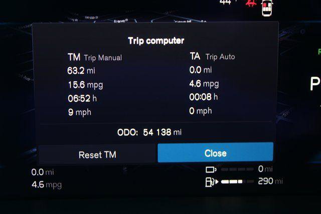 Used 2023 Volvo XC60 T8 Core image 21