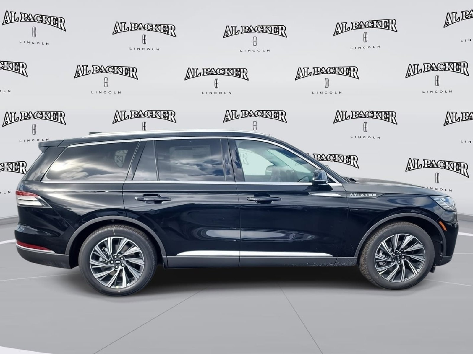 New 2026 Lincoln Aviator 2WD image 6