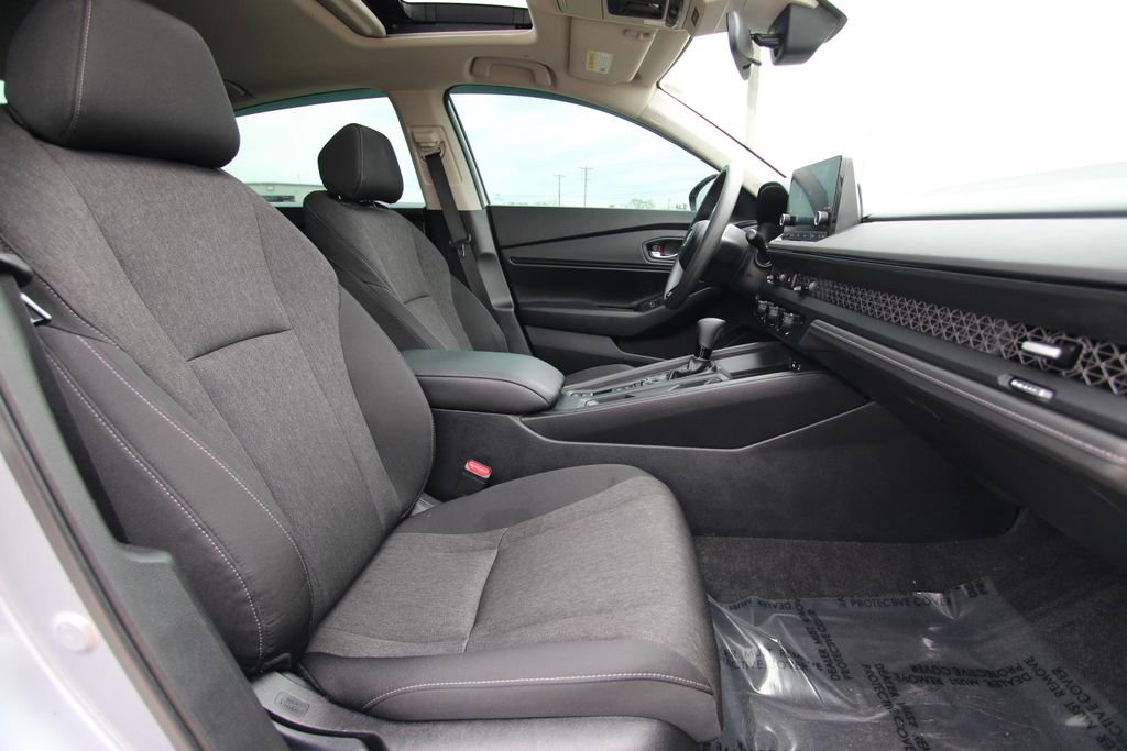 Used 2024 Honda Accord EX image 8