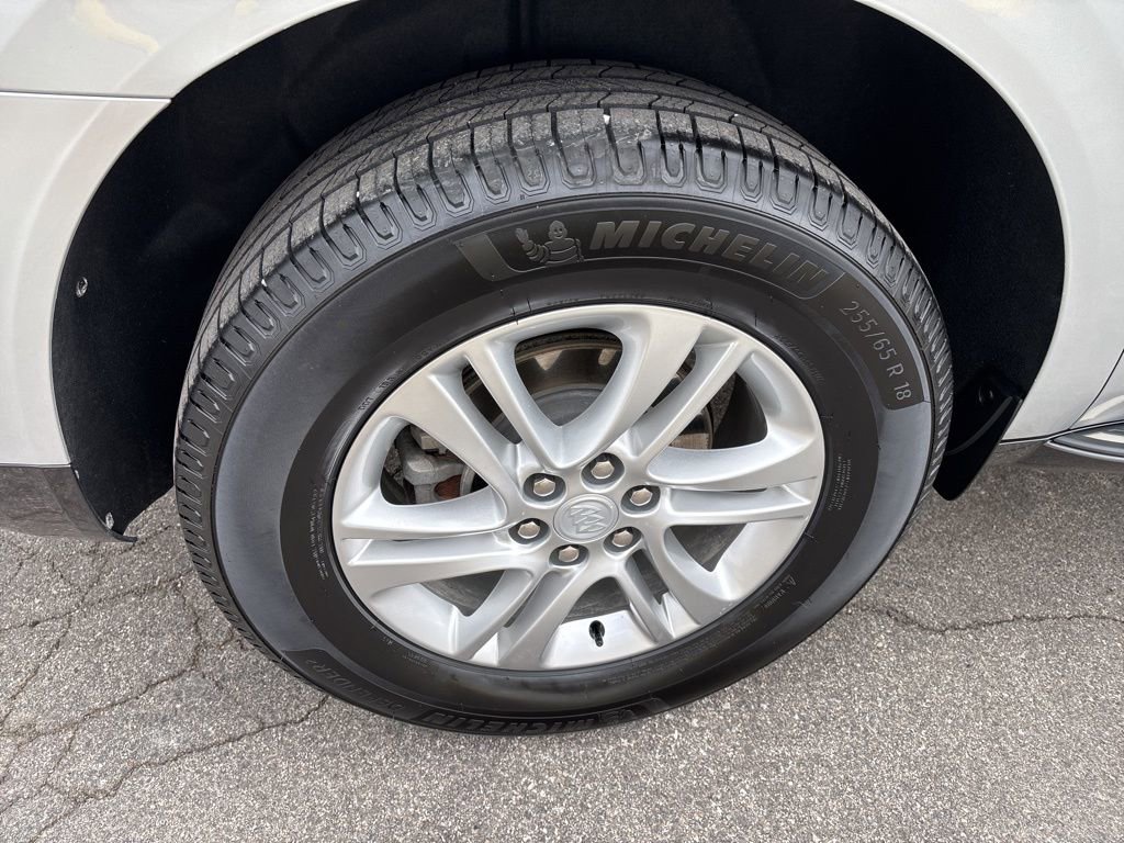 Used 2018 Buick Enclave Premium w/ LPO, Hit The Road Package AWD/4WD image 10