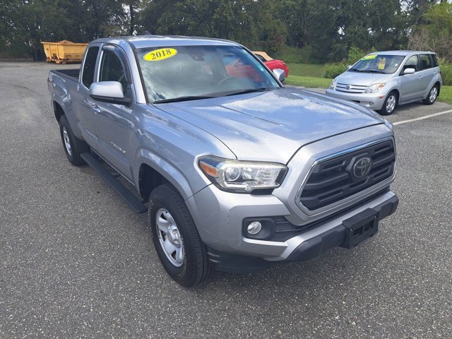 Used 2018 Toyota Tacoma SR5 image 2