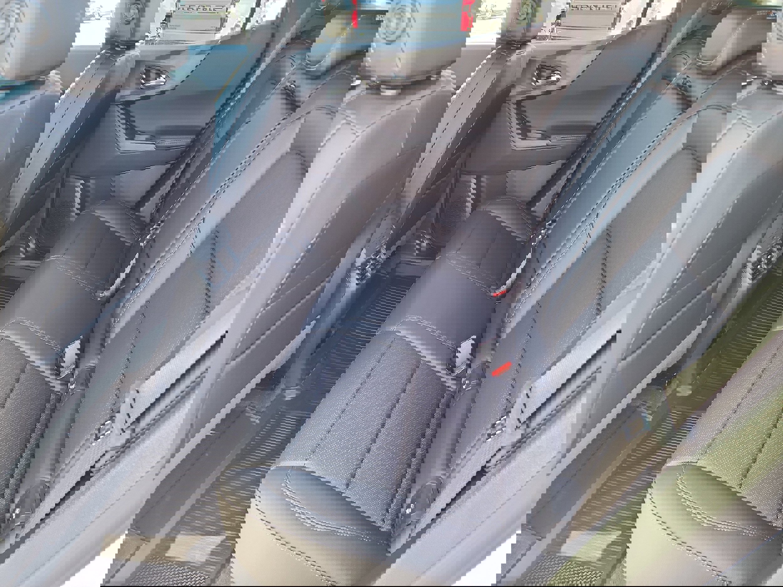 New 2026 Chevrolet Equinox LT image 16