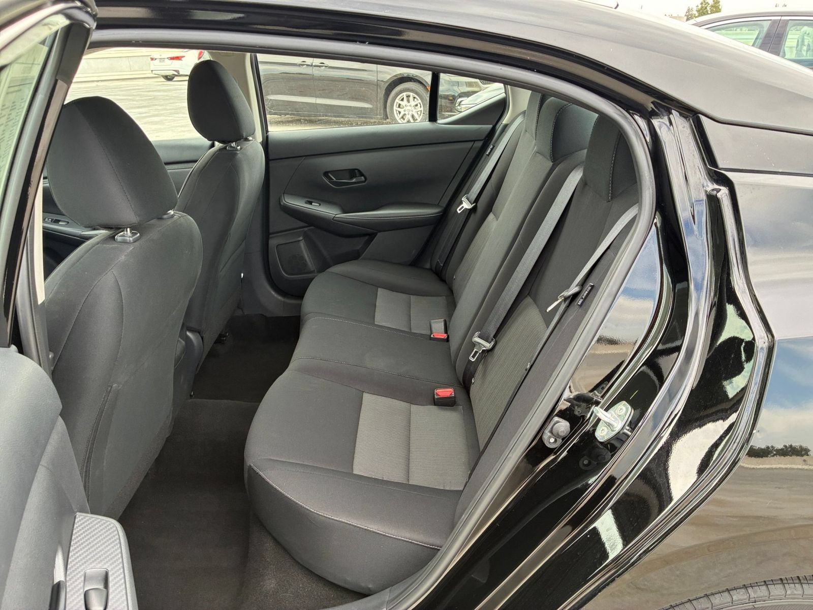 Used 2025 Nissan Sentra SV FWD image 22