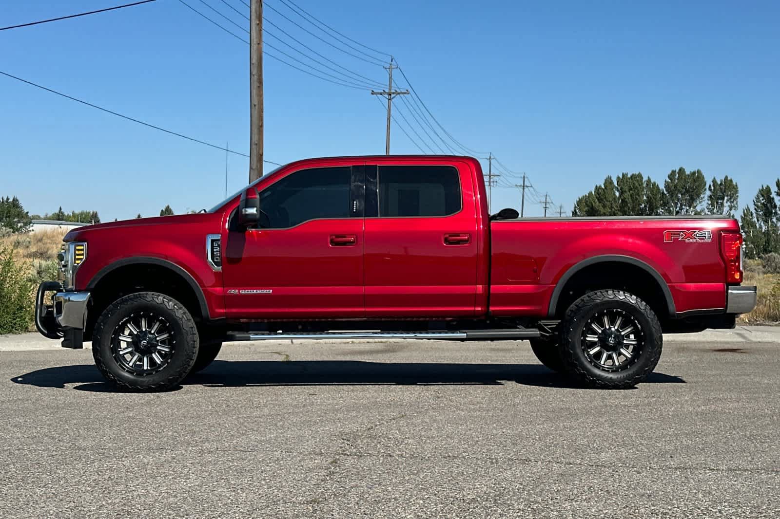 Used 2018 Ford F250 Lariat w/ Lariat Value Package AWD/4WD image 5