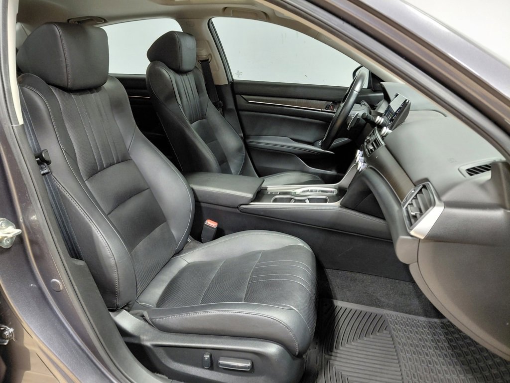 Used 2019 Honda Accord Touring image 29