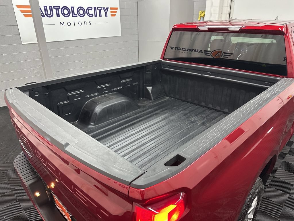 Used 2025 Chevrolet Silverado 1500 RST w/ Z71 Off-Road Package AWD/4WD image 11