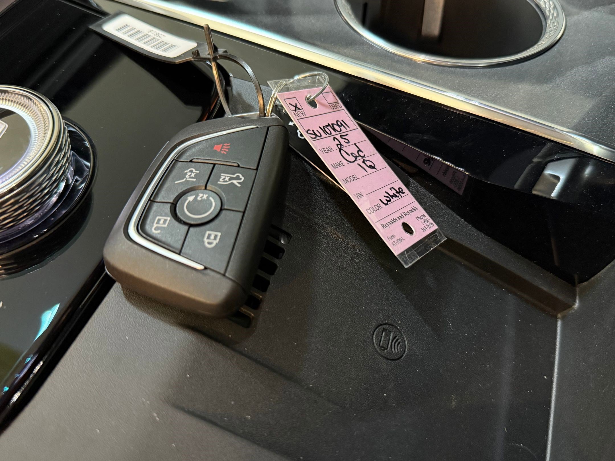 New 2025 Cadillac Escalade IQ Luxury 1 w/ Smart Trailering package image 43