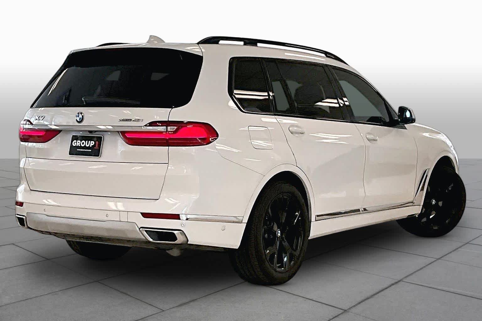 Used 2021 BMW X7 xDrive40i w/ Premium Package 2 AWD/4WD image 11