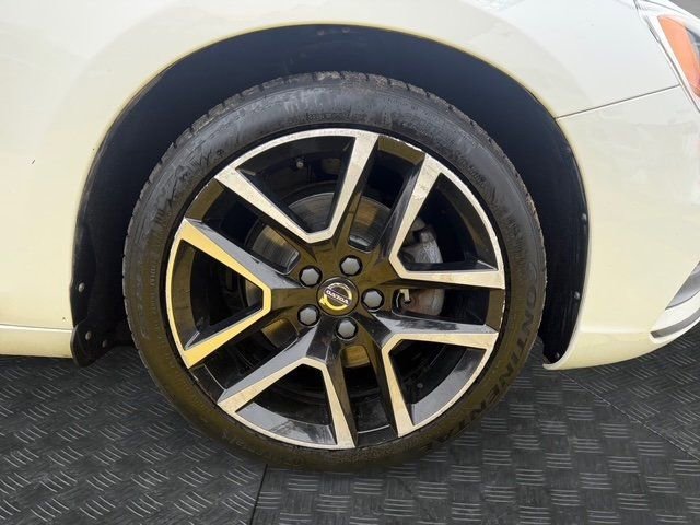 Used 2018 Volvo V60 T5 Dynamic w/ Vision Package image 8