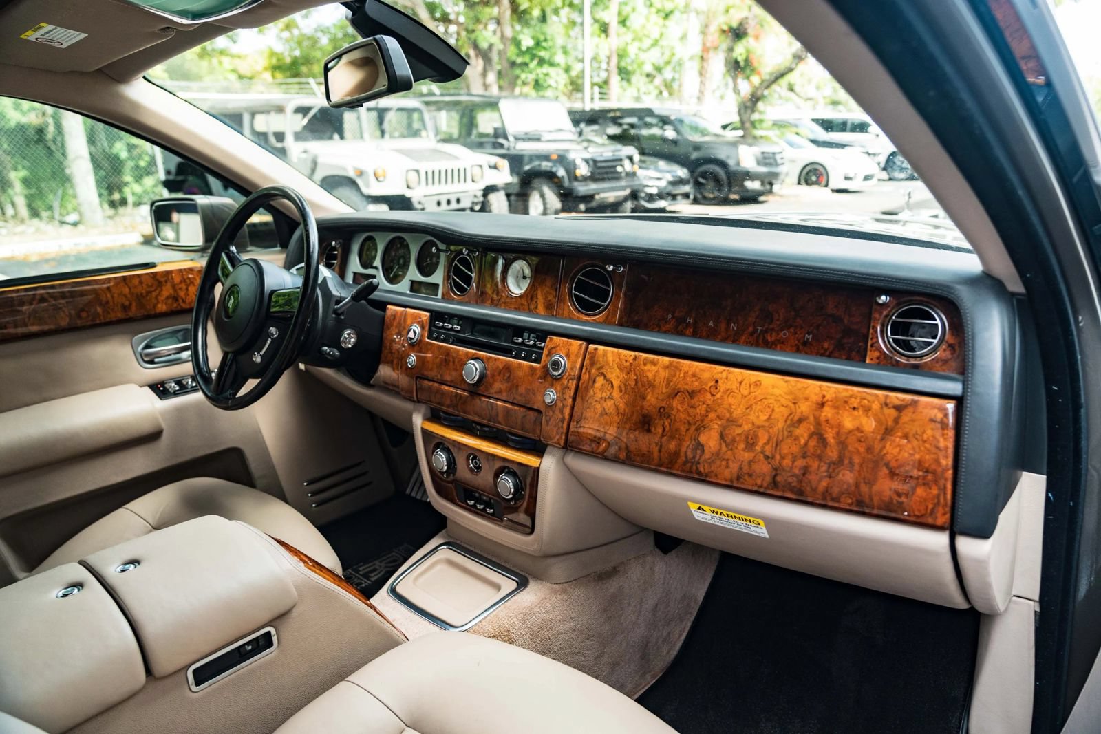 Used 2004 Rolls-Royce Phantom Sedan RWD image 36