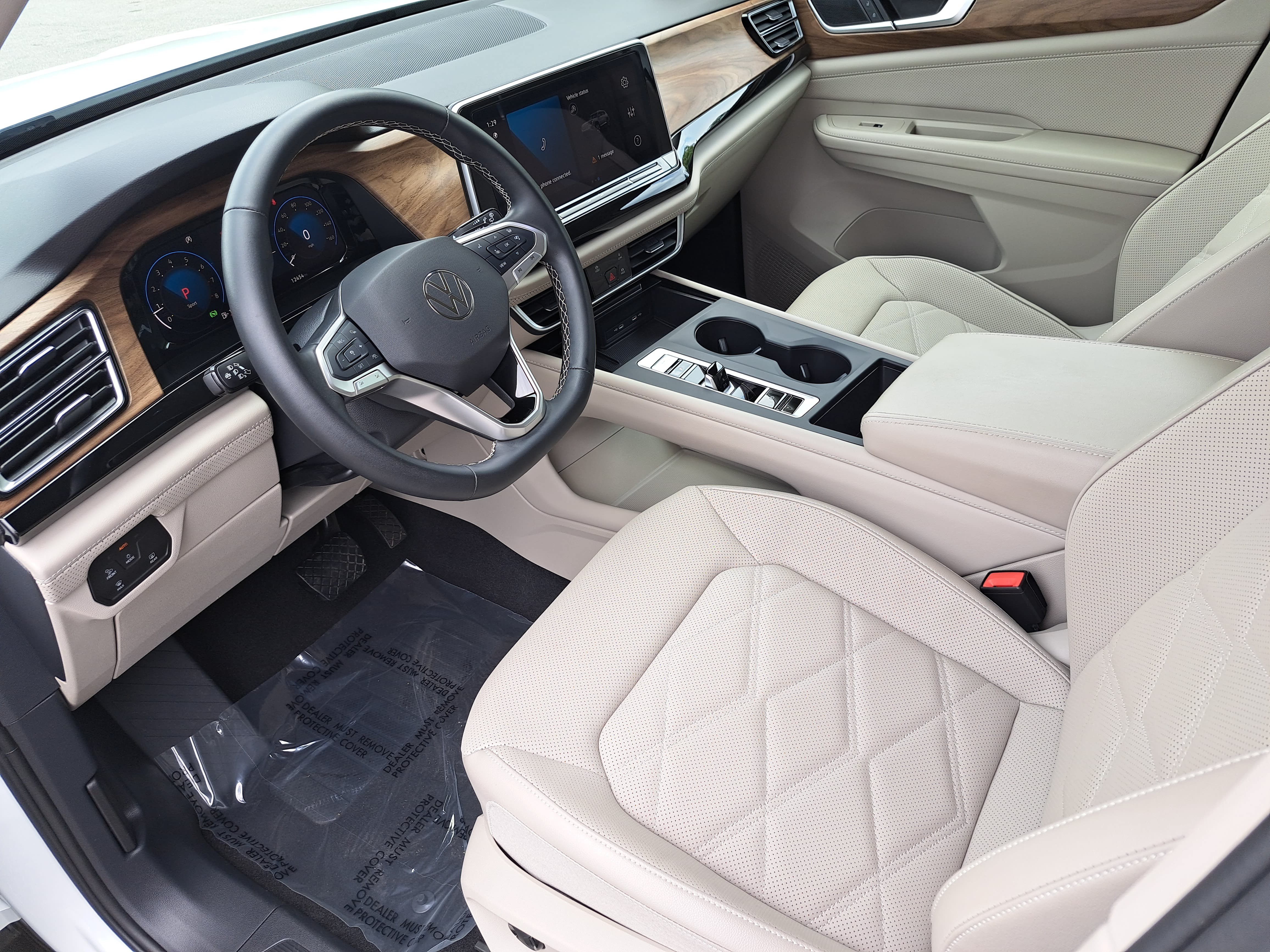 Certified 2025 Volkswagen Atlas SE AWD/4WD image 16