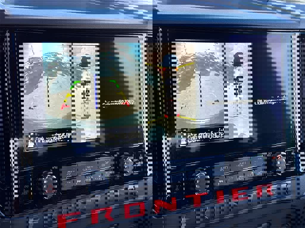 Used 2025 Nissan Frontier Pro-X w/ Pro Convenience Package image 27