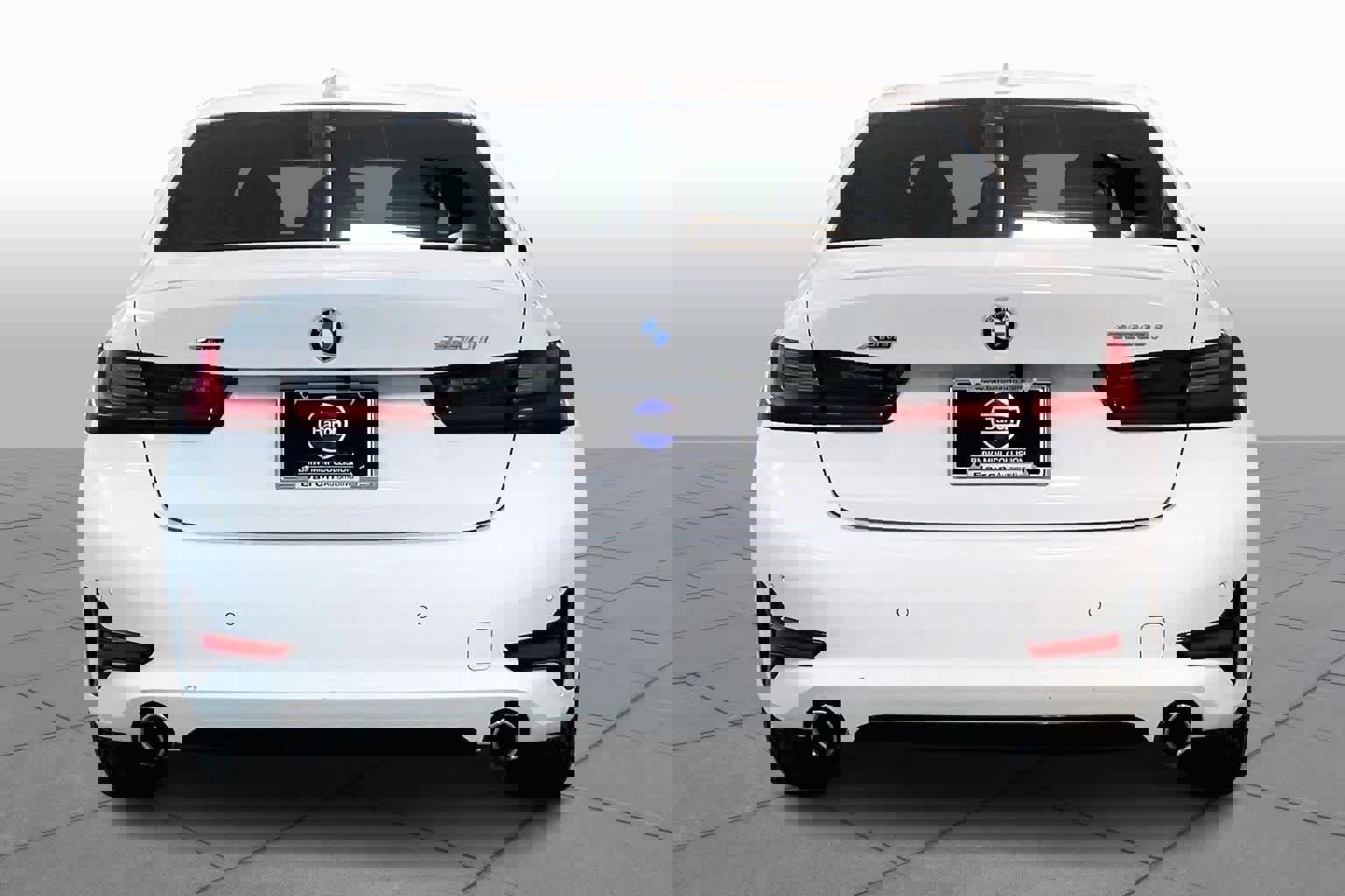 Used 2019 BMW 330i xDrive Sedan w/ Convenience Package image 4