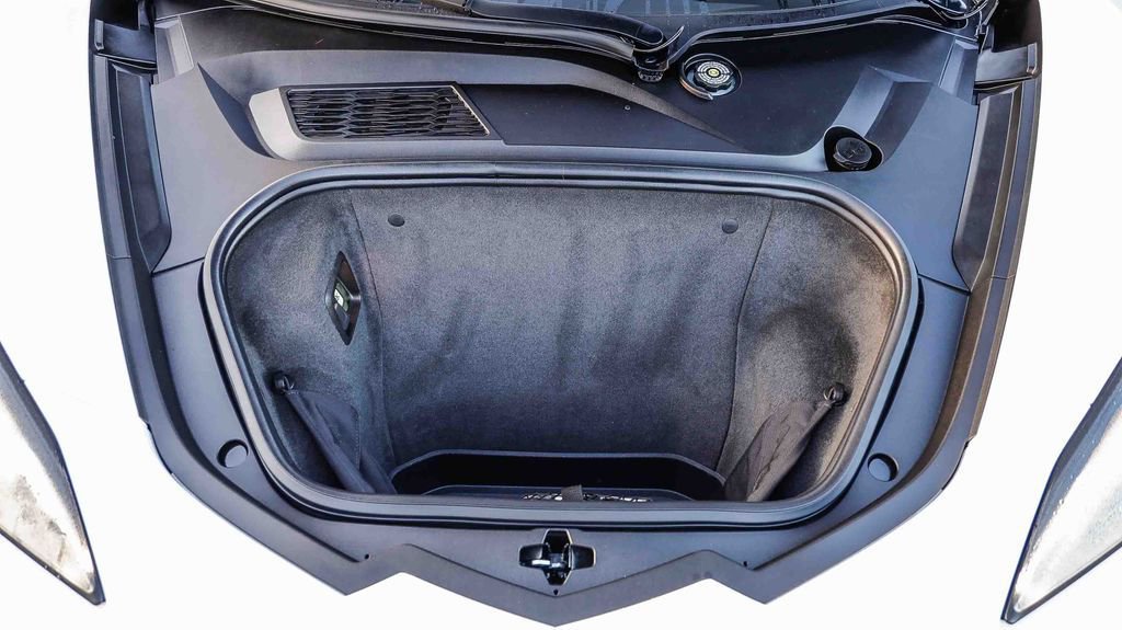 Used 2024 Chevrolet Corvette Stingray Premium Conv w/ Stealth Interior Trim Package image 28