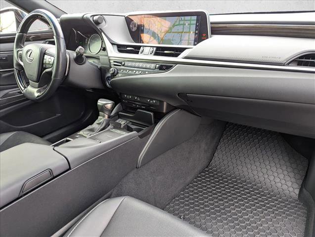 Used 2019 Lexus ES 300h ES 300h w/ Premium Package image 22
