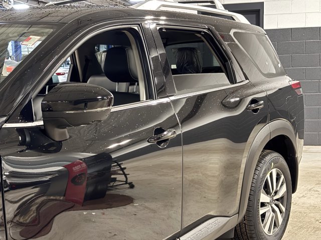 New 2025 Nissan Pathfinder SL image 27