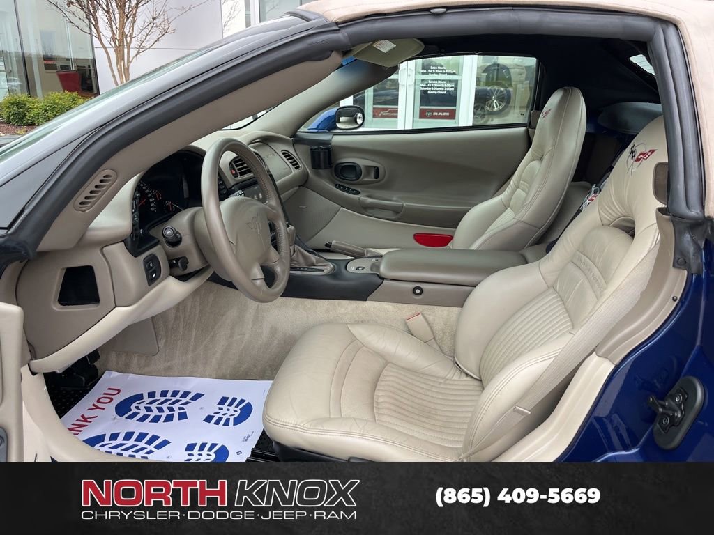 Used 2004 Chevrolet Corvette Convertible w/ Preferred Equipment Group image 4