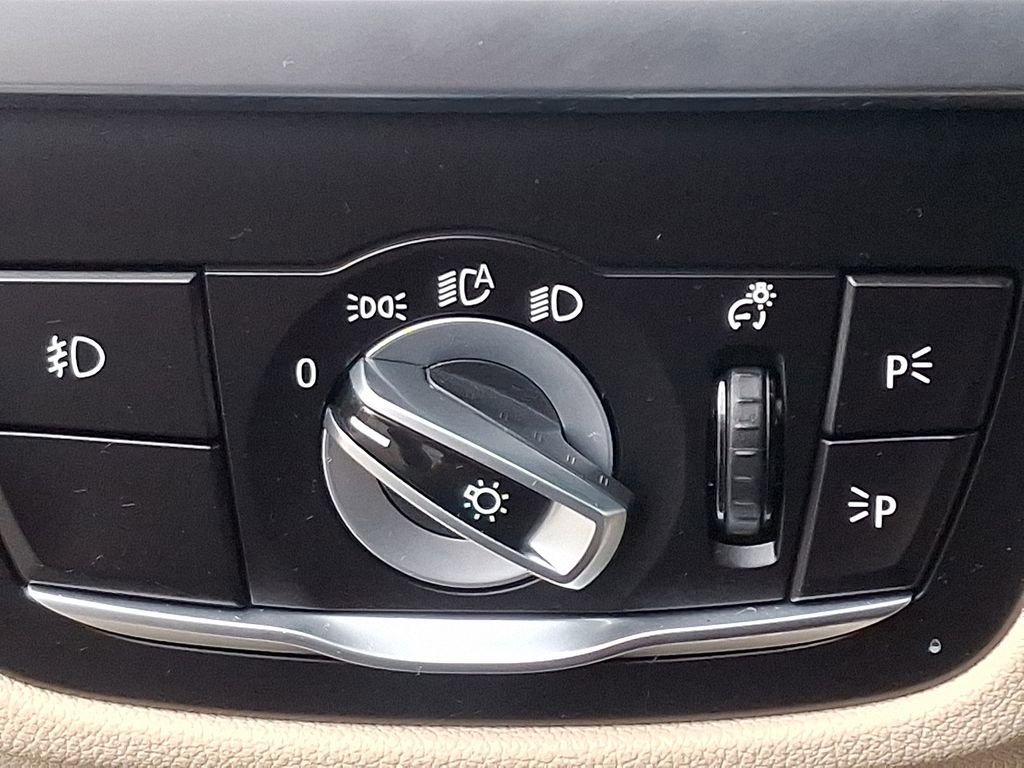 Used 2018 BMW X3 xDrive30i w/ Premium Package AWD/4WD image 25