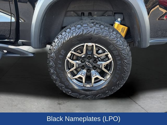 Used 2024 Chevrolet Colorado ZR2 w/ ZR2 Convenience Package III AWD/4WD image 30