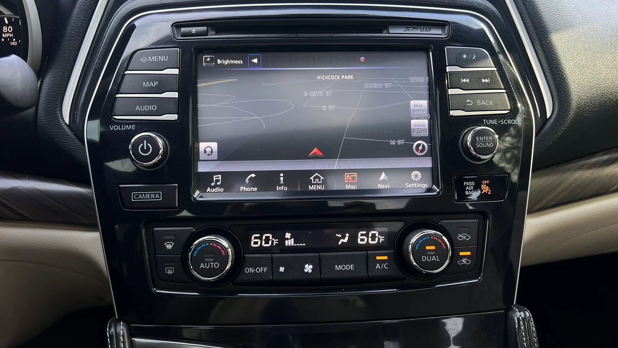 Used 2017 Nissan Maxima Platinum FWD image 33