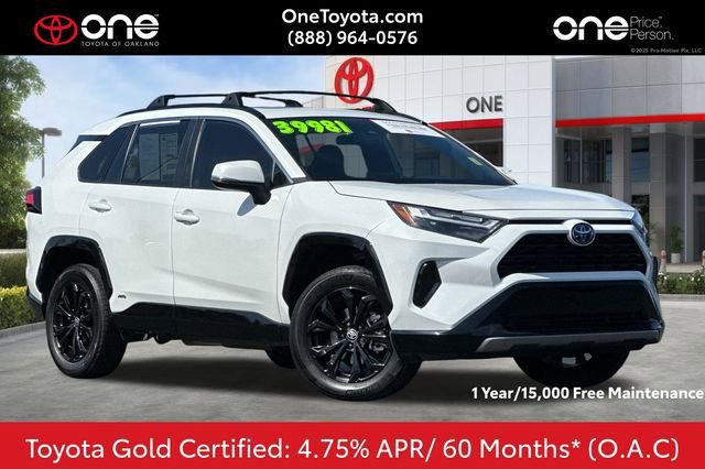 Used 2024 Toyota RAV4 SE w/ Convenience Package AWD/4WD image 1