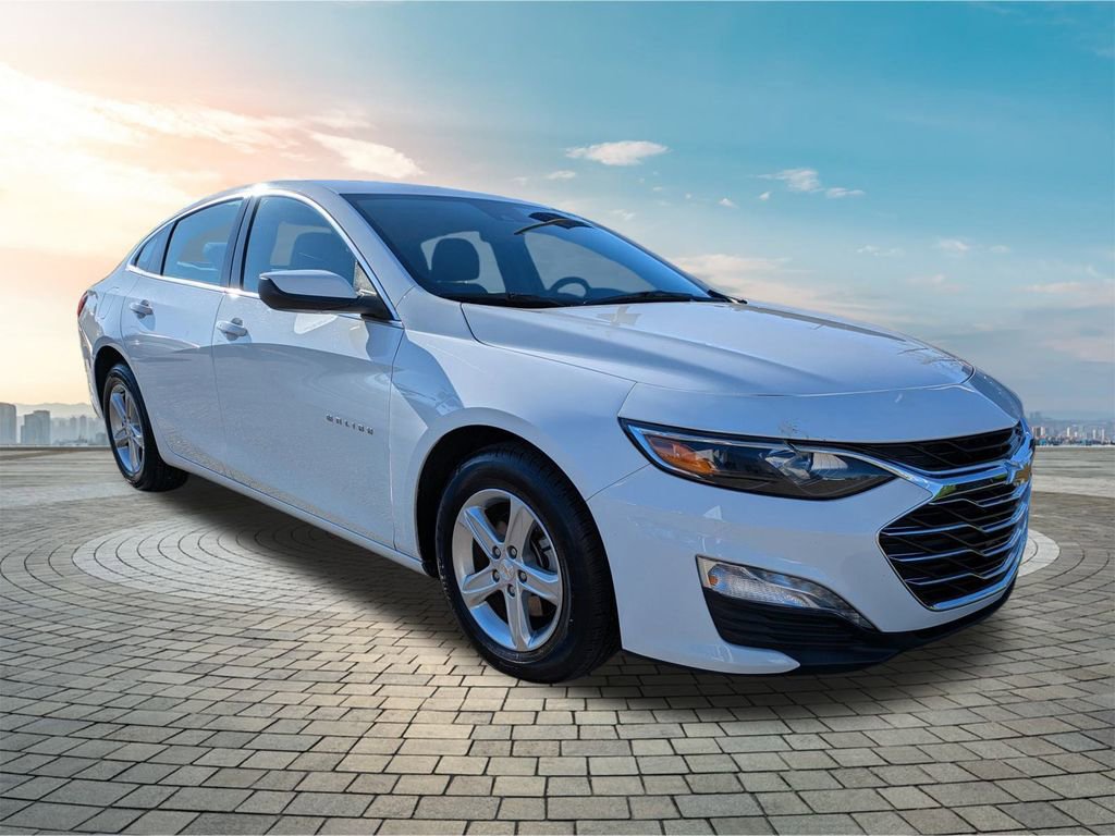Used 2024 Chevrolet Malibu LT image 2