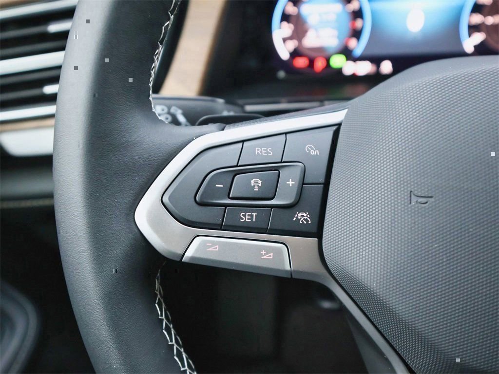 New 2026 Volkswagen Atlas SE image 11