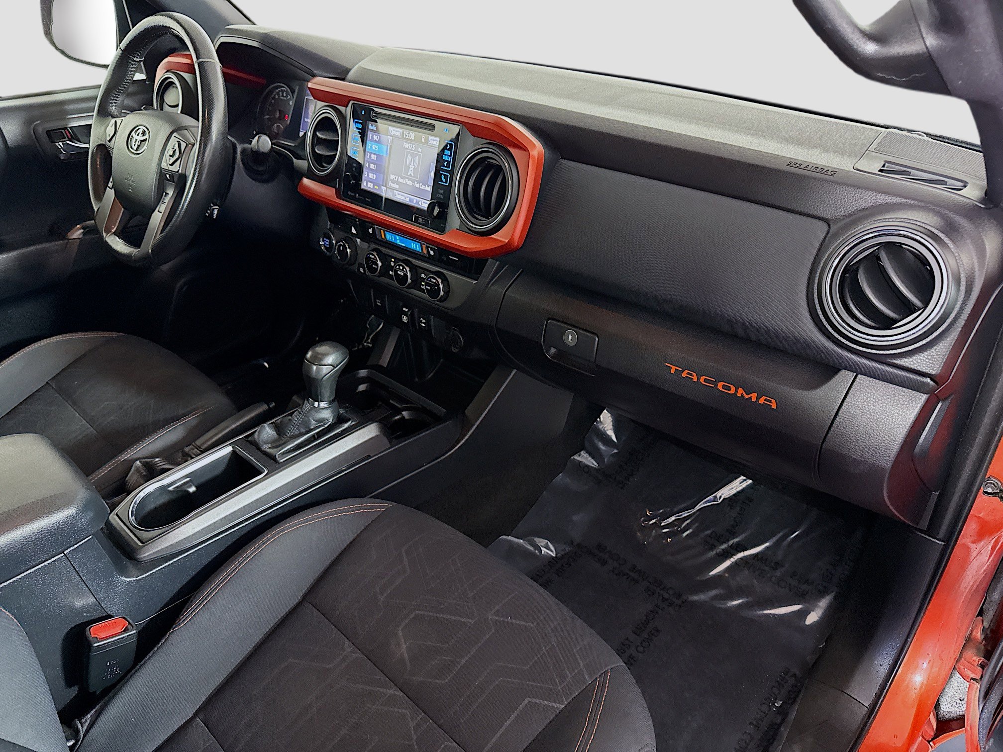 Used 2018 Toyota Tacoma SR5 image 31