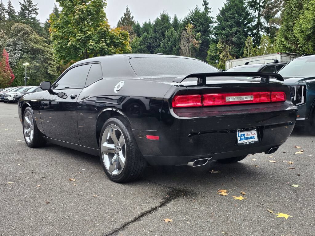 Used 2013 Dodge Challenger R/T Plus RWD image 7