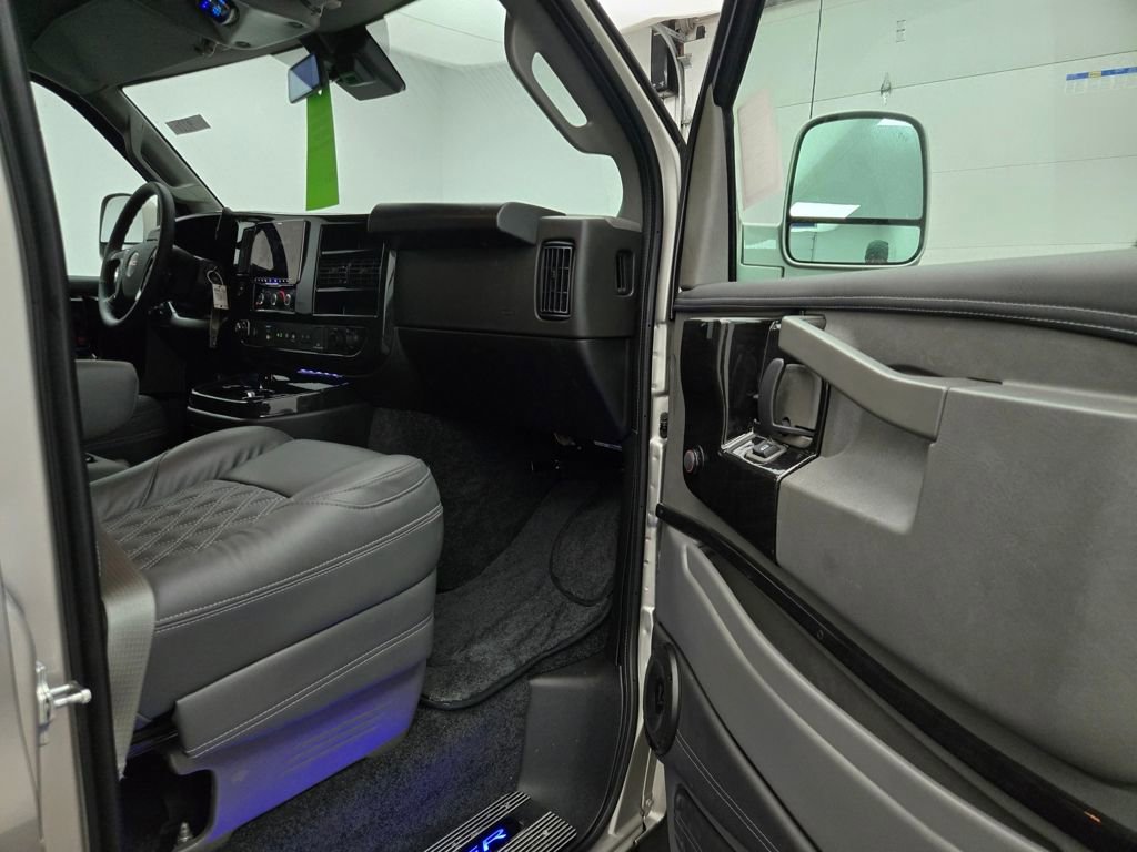 New 2025 GMC Savana 2500 Explorer Limited SE w/ Driver Convenience Package image 28