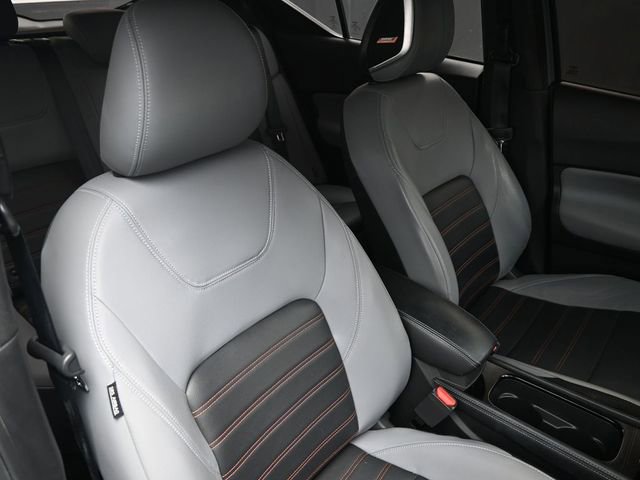 Used 2023 Nissan Kicks SR w/ SR Premium Package image 36