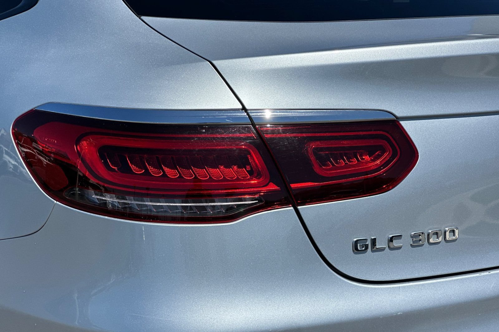 Used 2021 Mercedes-Benz GLC 300 4MATIC Coupe image 26