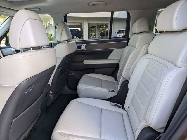 Used 2025 Hyundai Santa Fe Calligraphy FWD image 15