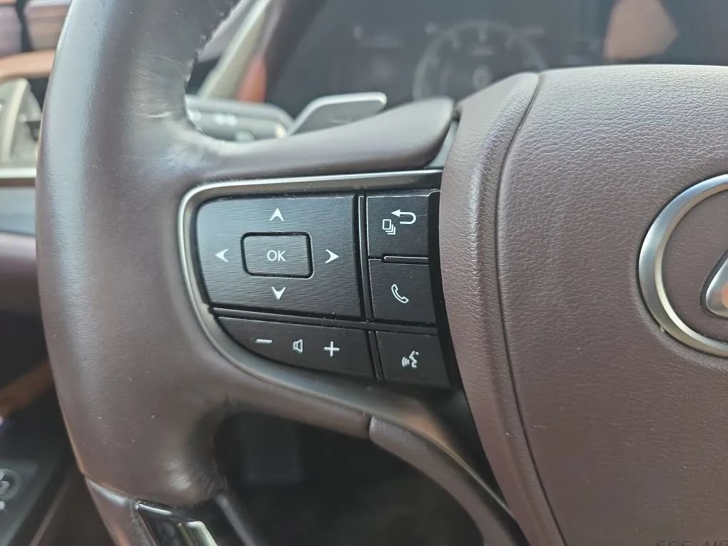 Used 2019 Lexus ES 350 w/ Premium Package FWD image 19