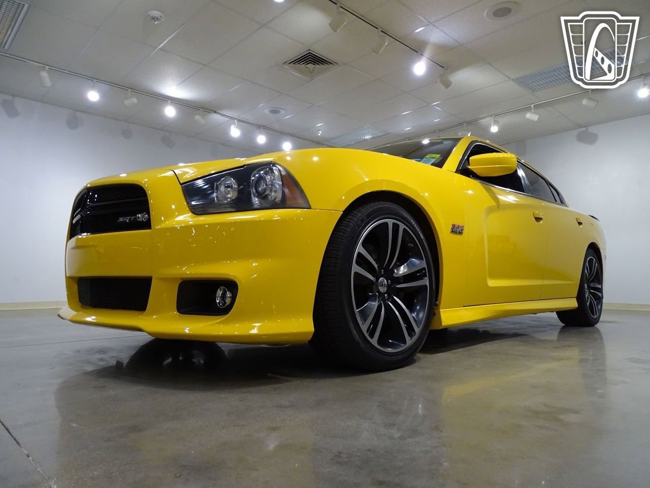 Used 2012 Dodge Charger SRT8 Super Bee w/ Driver Convenience Group II RWD image 5
