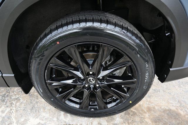 Used 2023 MAZDA CX-5 Carbon Edition image 13