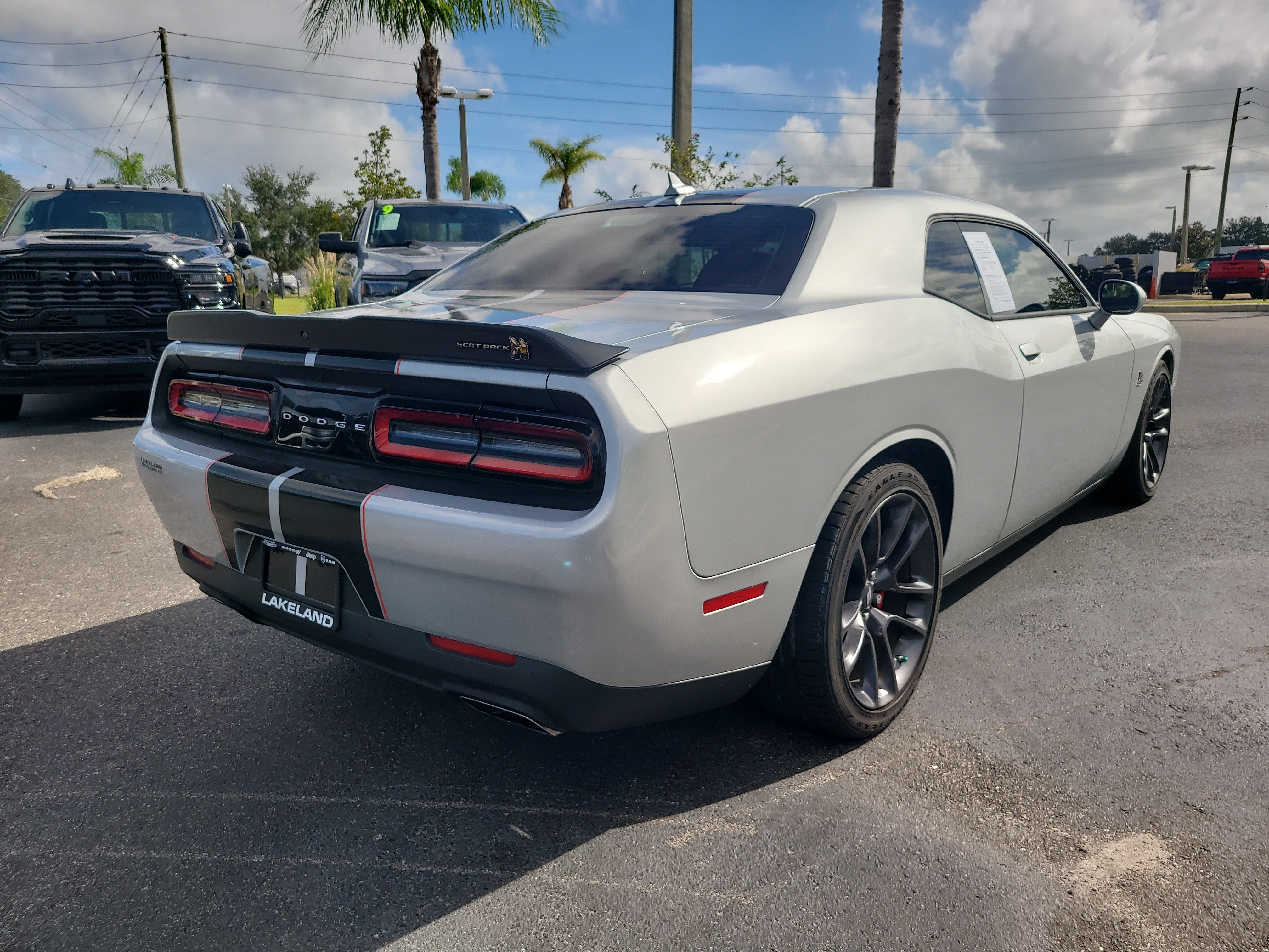 Used 2022 Dodge Challenger R/T Scat Pack w/ Plus Package RWD image 4