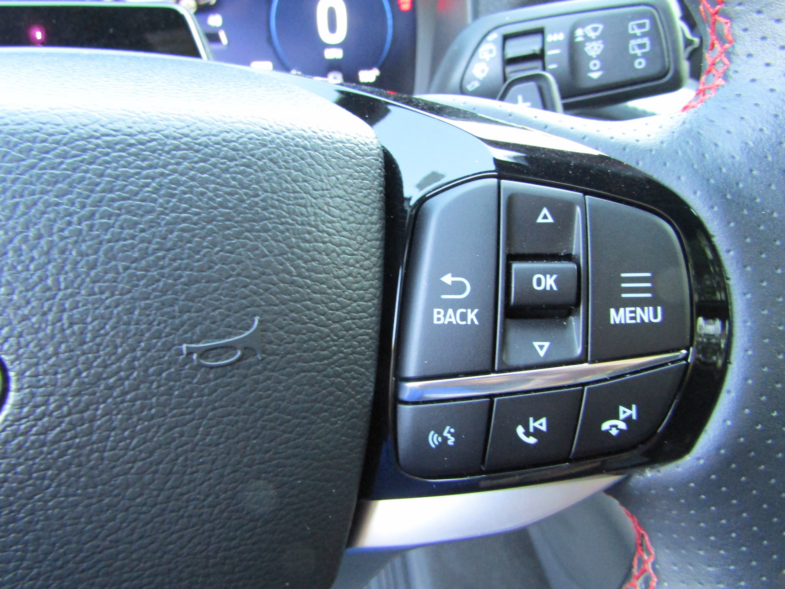 Used 2025 Ford Explorer ST w/ Sun And Sound Package AWD/4WD image 44