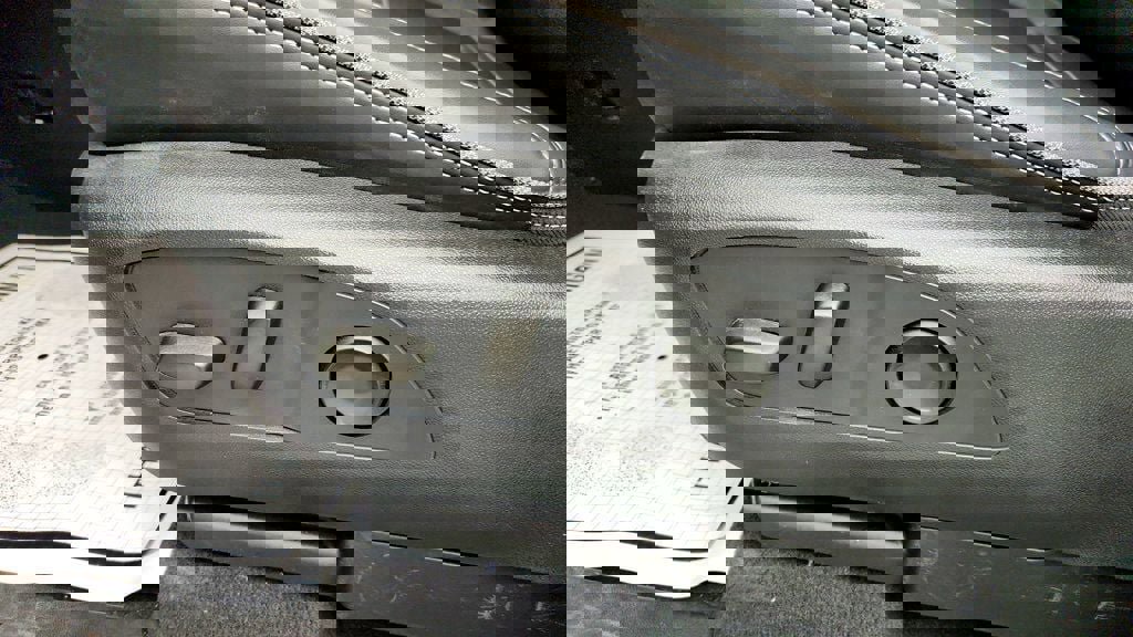 Used 2025 GMC Sierra EV Denali image 11