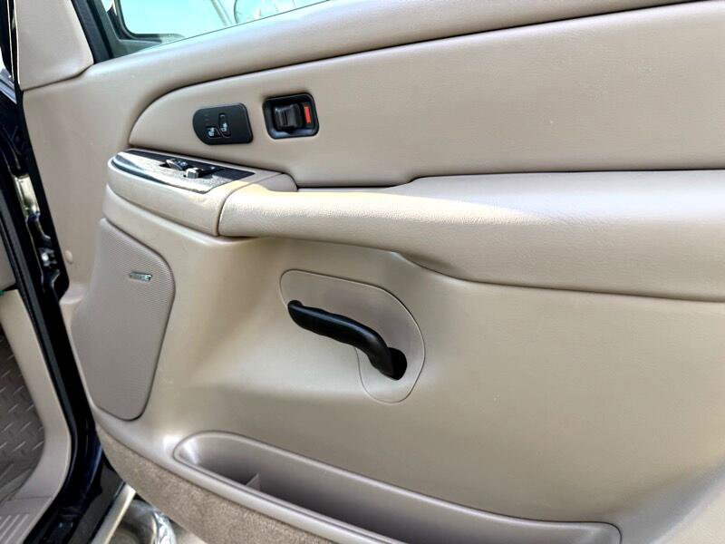 Used 2005 GMC Sierra 3500 SLT w/ Heavy-Duty Power Package image 46