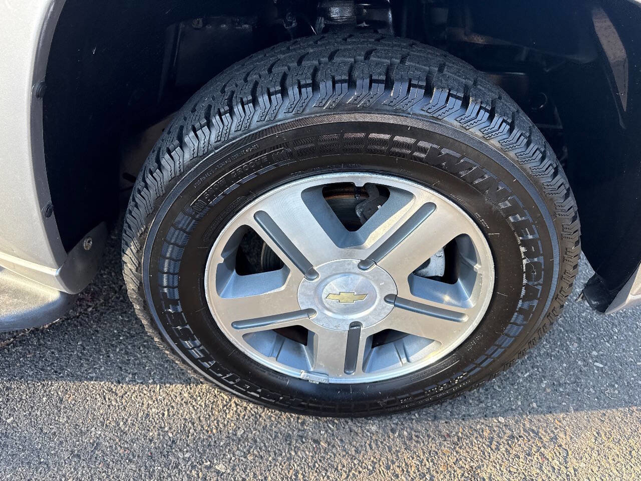 Used 2005 Chevrolet TrailBlazer LT image 14