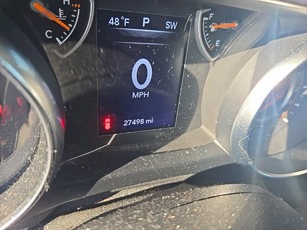 Used 2019 Jeep Wrangler Sport S image 3