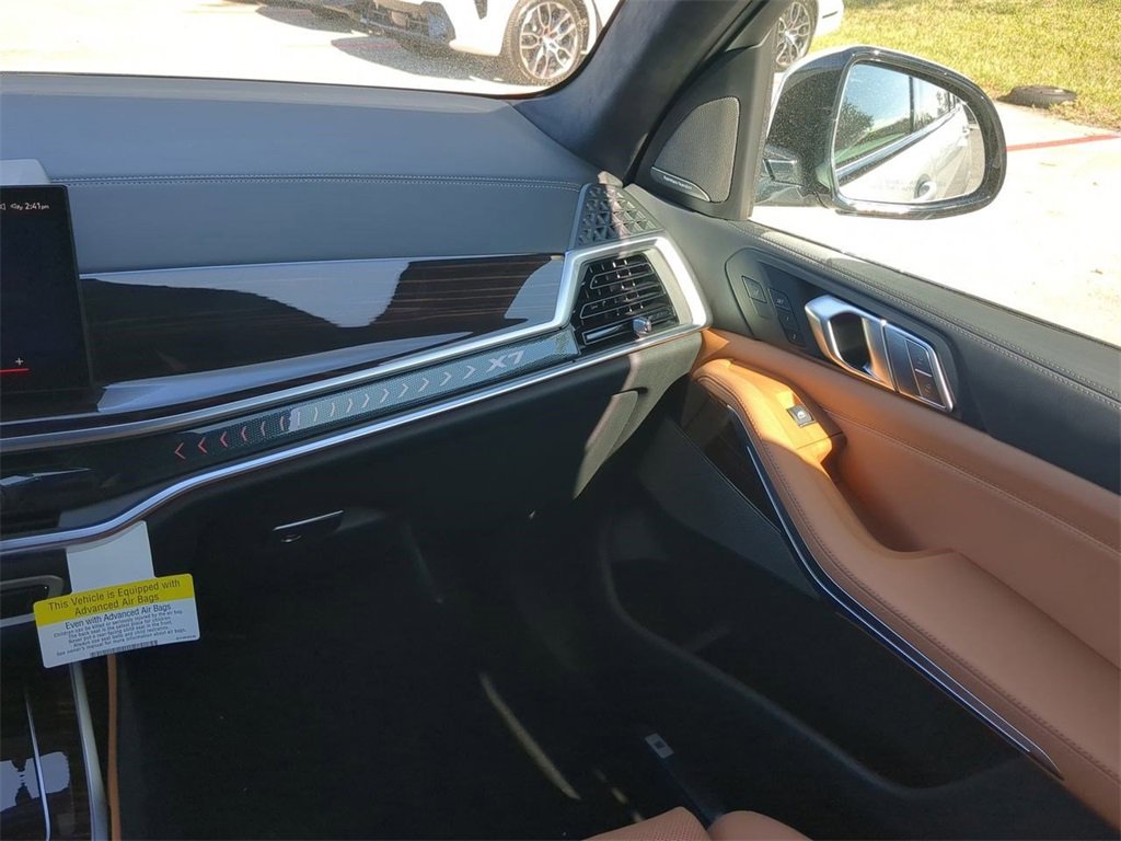 New 2026 BMW X7 xDrive40i w/ Executive Package image 17